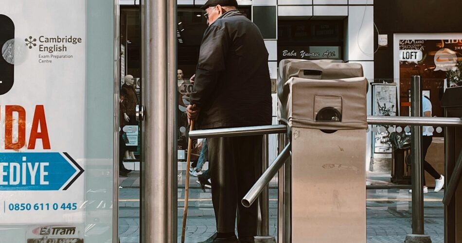 Nesnelerin İnterneti (IoT) ile Akıllı Şehirler: Geleceğin Şehirleri